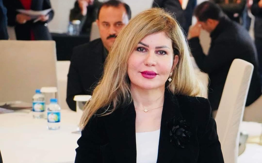 منى ياقو رئيسة الهيئة المستقلة لحقوق الإنسان في إقليم كردستان.المصدر:صفحة رئيسة حقوق الانسان