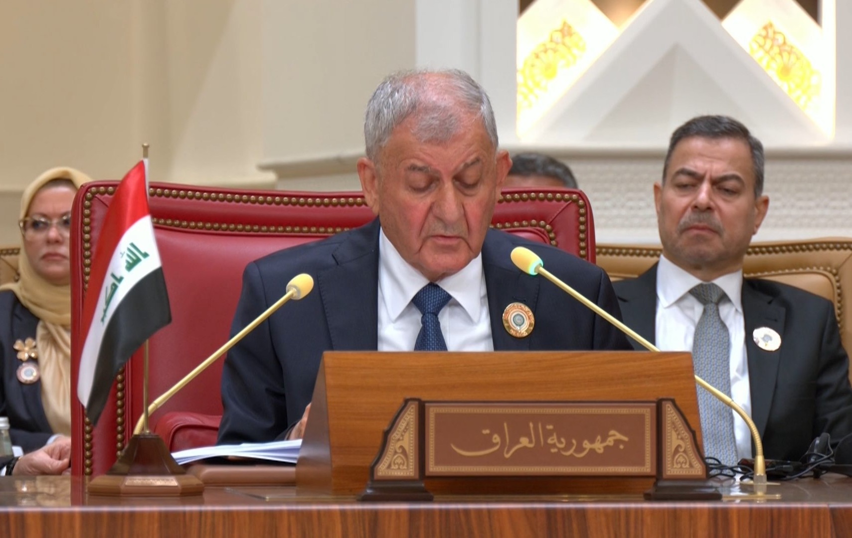 رئيس الجمهورية عبد اللطيف جمال رشيد في القمة العربية.المصدر:رئاسة الجمهورية