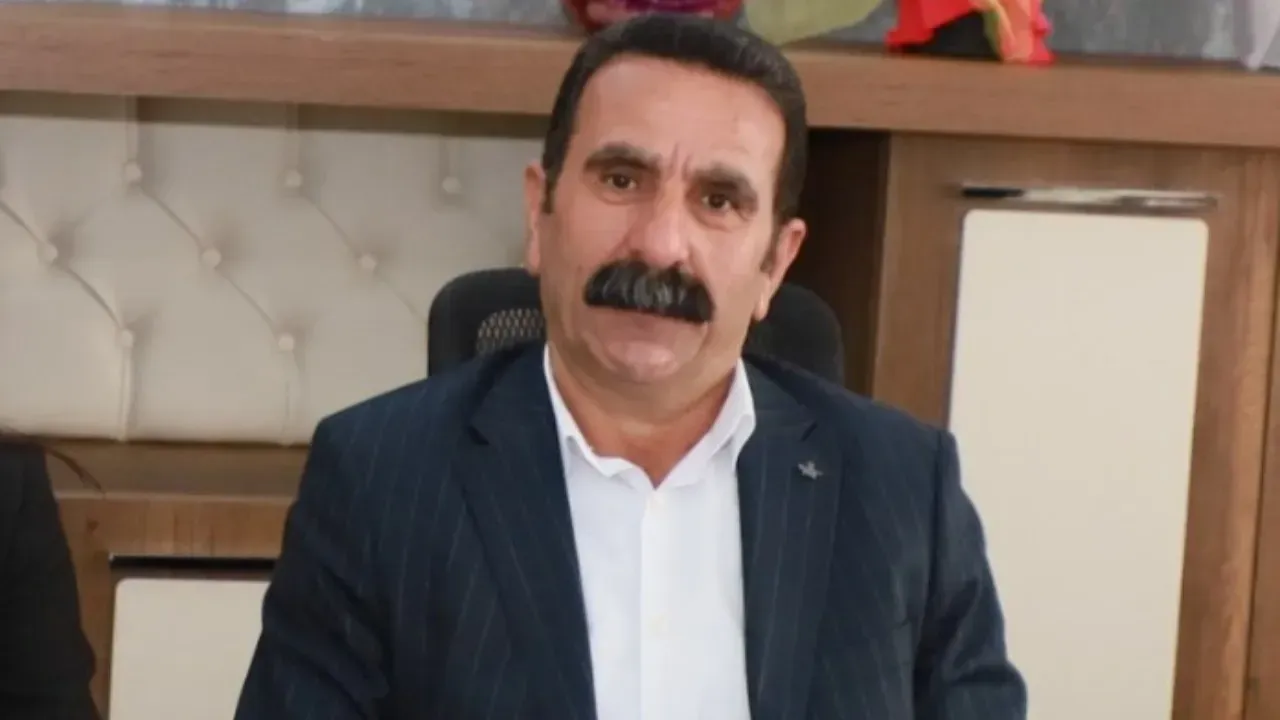 رئيس بلدية هكاري المقال محمد صديق أكيش.