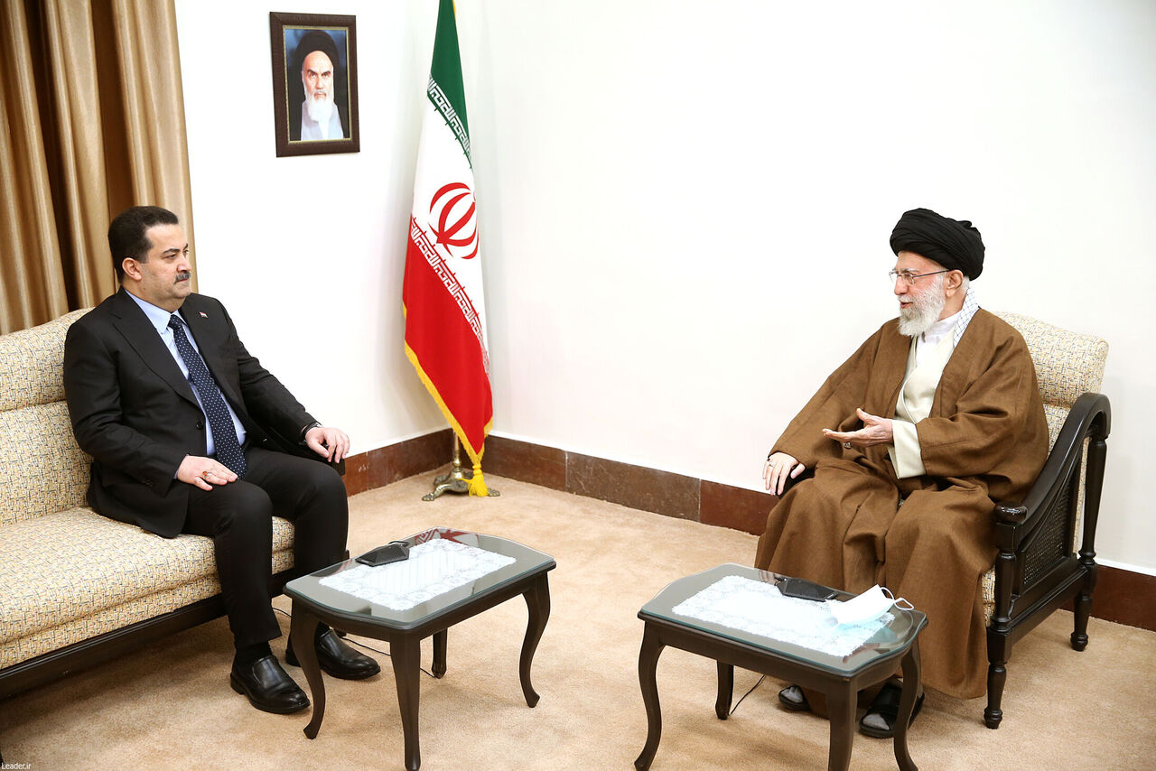 السوداني يلتقي خامنئي في طهران
