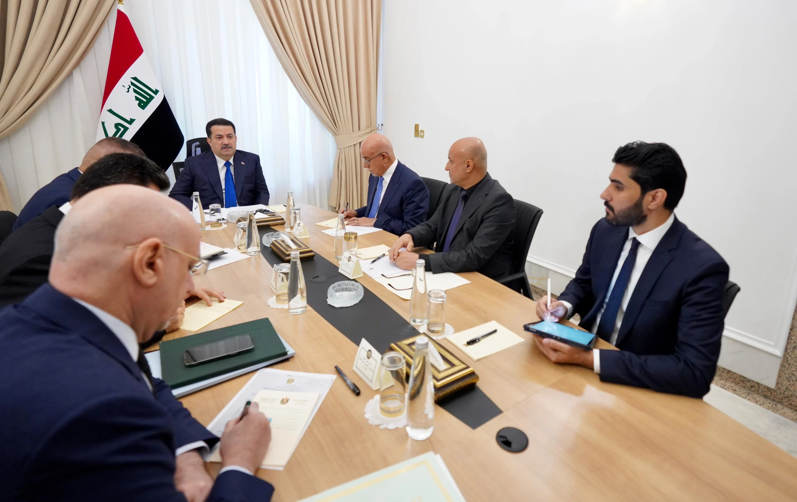 رئيس الوزراء محمد شياع السوداني يبحث أوضاع السجون ومراكز الاحتجاز.المصدر:مكتب السوداني