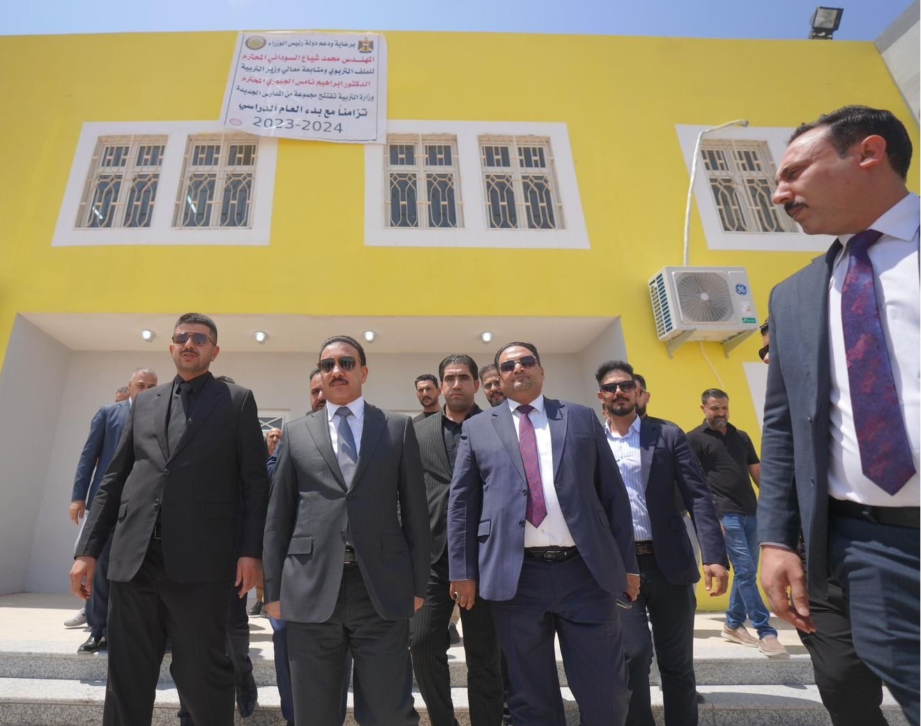 وزير التربية في الديوانية