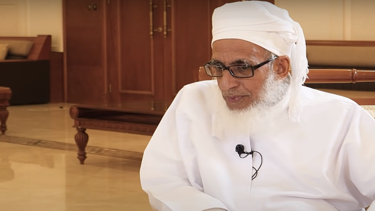 مفتي سلطنة عمان الشيخ أحمد بن حمد الخليلي
  المصدر:وسائل اعلام