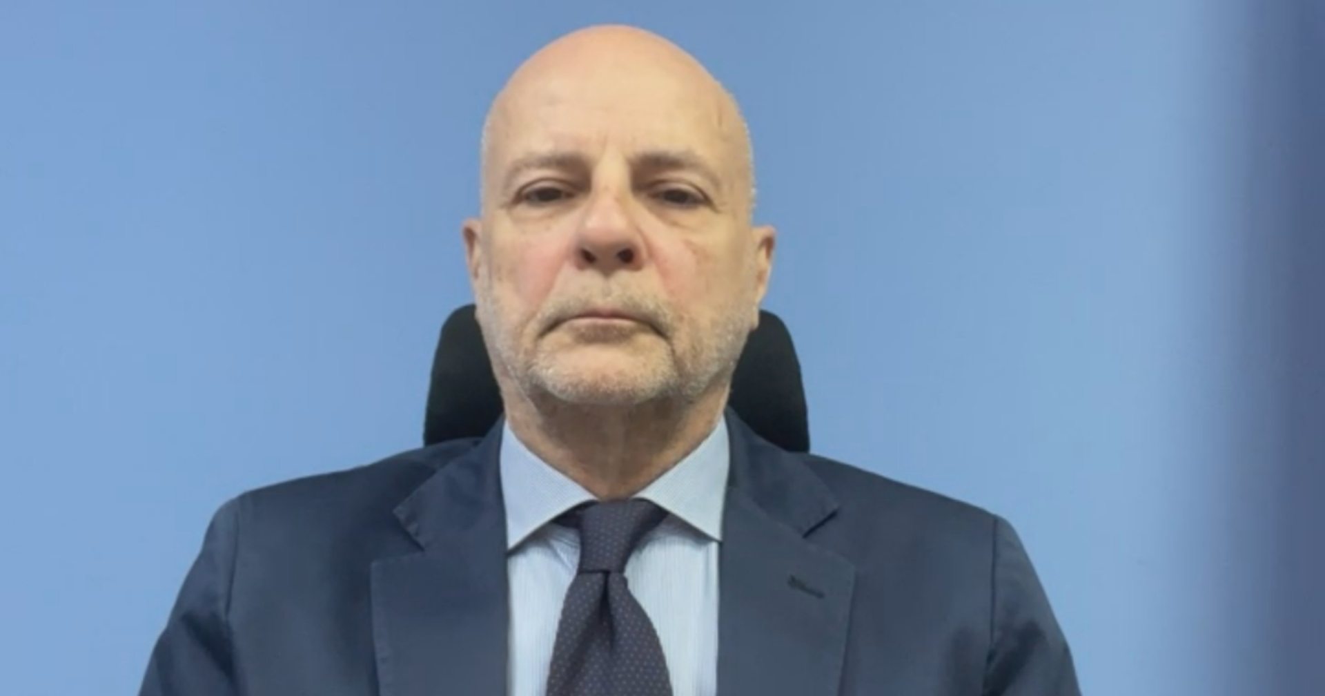 كلاوديو كوردوني نائب الممثل الخاص للأمين العام للأمم المتحدة في العراق للشؤون السياسية والمساعدة الانتخابية والقائم بأعمال رئيس بعثة الأمم المتحدة لمساعدة العراق (يونامي) المصدر: قناة8