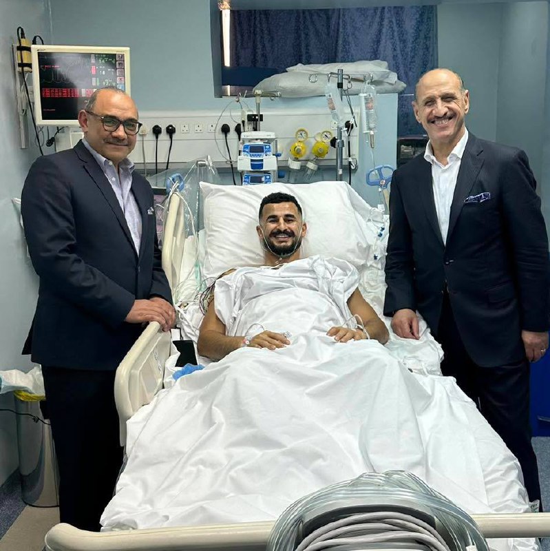 اللاعب العراقي ايمن حسين من داخل المشفى الكويتي 
المصدر :صفحات تواصل