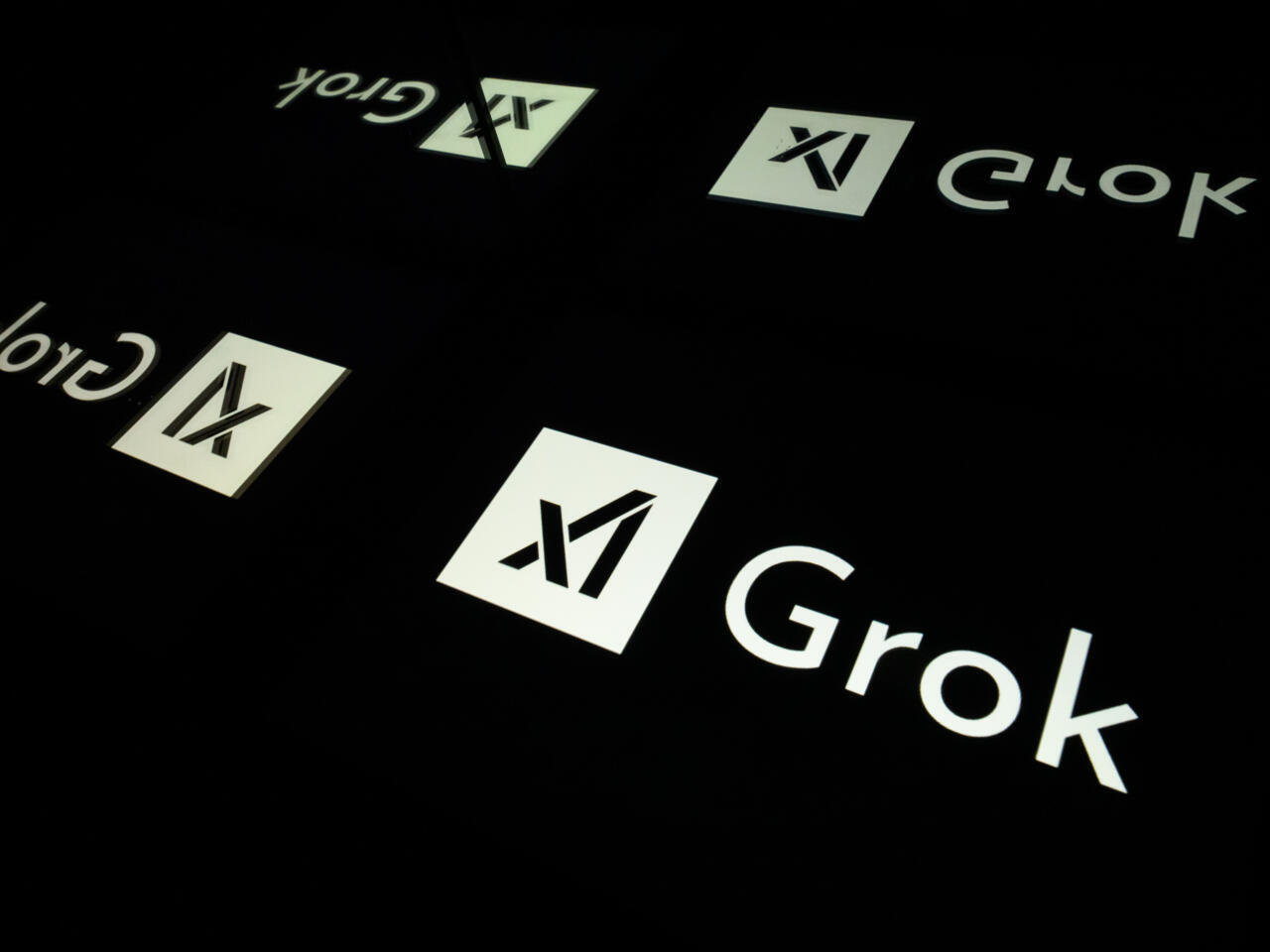 Elon Musk's AI company is releasing a new version of its chatbot, Grok © Lionel BONAVENTURE / AFP