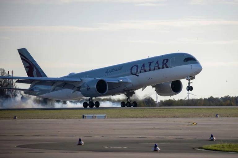 Qatar Airways flight landing