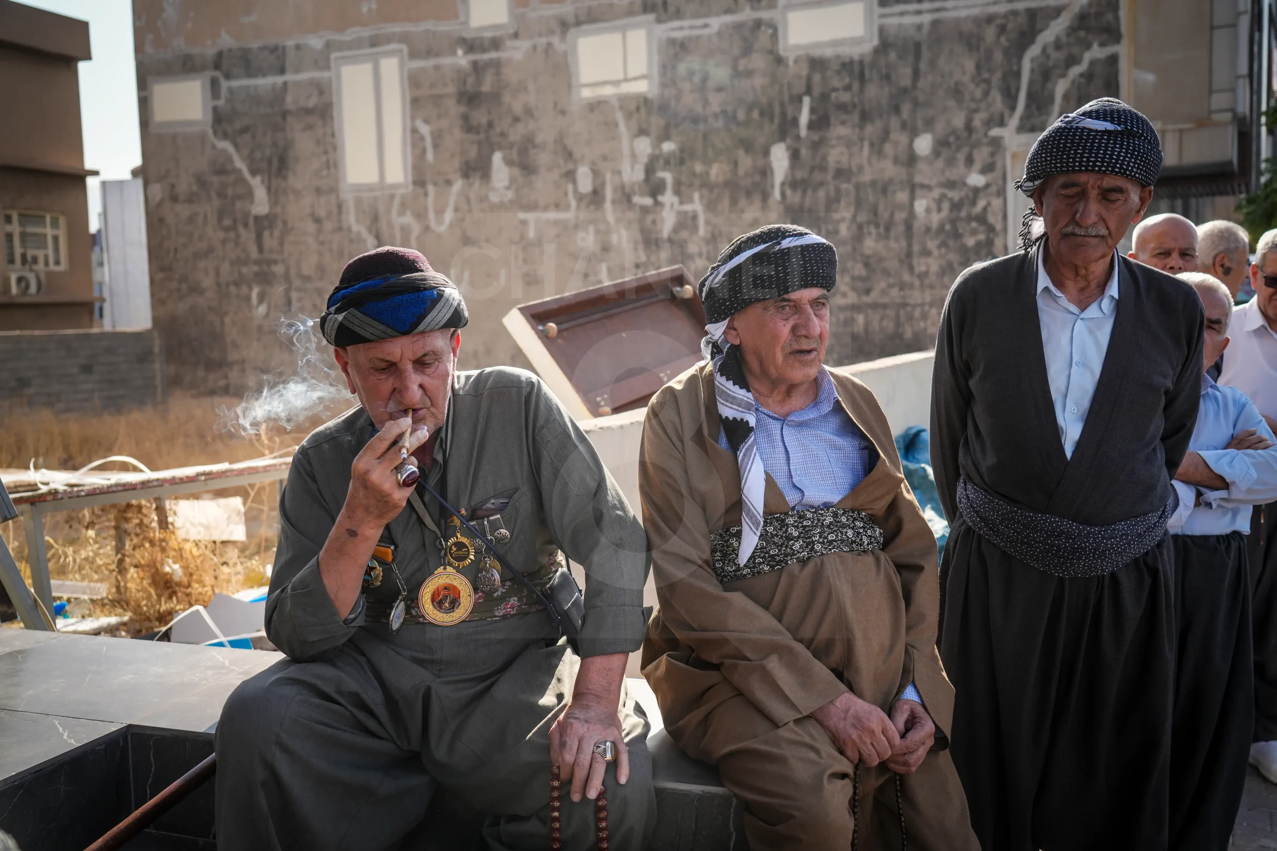 Sulaymaniyah pensioners receiving their salaries. Photo: Hama Sur / Channel8


