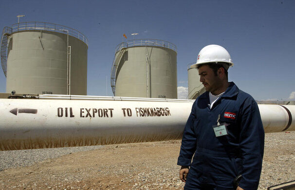 A worker in the Tawke oil field in Zakho, Duhok province. Photo: AFP

