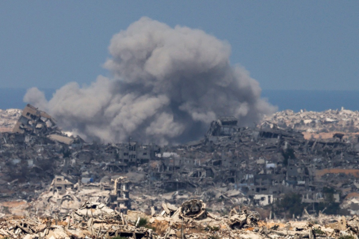 This picture taken from a position at Israel's border with the Gaza Strip shows smoke billowing amid Israeli bombardment of the besieged Palestinian territory on September 16, 2025. Israel unleashed a massive new bombing campaign on Gaza City on September 16 after visiting US Secretary of State Marco Rubio backed the ally's goal of eradicating the Palestinian Hamas movement and warned that only days may be left for a diplomatic solution. (Photo by Menahem KAHANA / AFP)