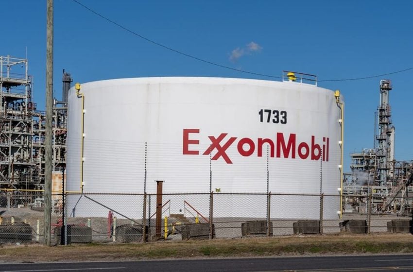 ExxonMobil Baton Rouge Refinery facility in Baton Rouge, Louisiana, USA.

