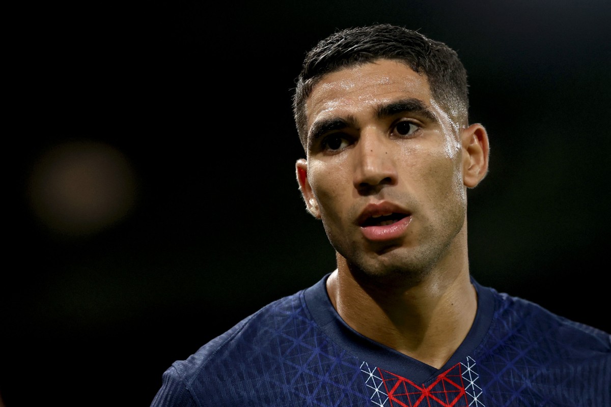 Paris Saint-Germain's Moroccan defender #02 Achraf Hakimi looks on during the UEFA Champions League first round day 1 football match between Paris Saint-Germain (FRA) and Atalanta (ITA) at the Parc des Princes stadium in Paris on September 17, 2025.
