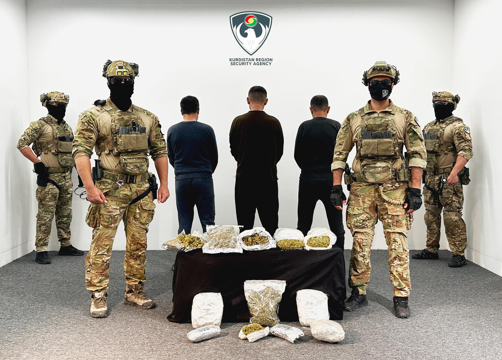 The photos show Asayish members arresting three drug traffickers and seizing drugs. Photo: Kurdistan Region Security Agency