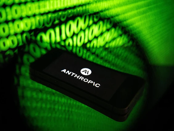This photograph shows a smartphone displaying the logo of the US artificial intelligence safety and research company Anthropic, in Mulhouse on April 21, 2026. (Photo by SEBASTIEN BOZON / AFP)
