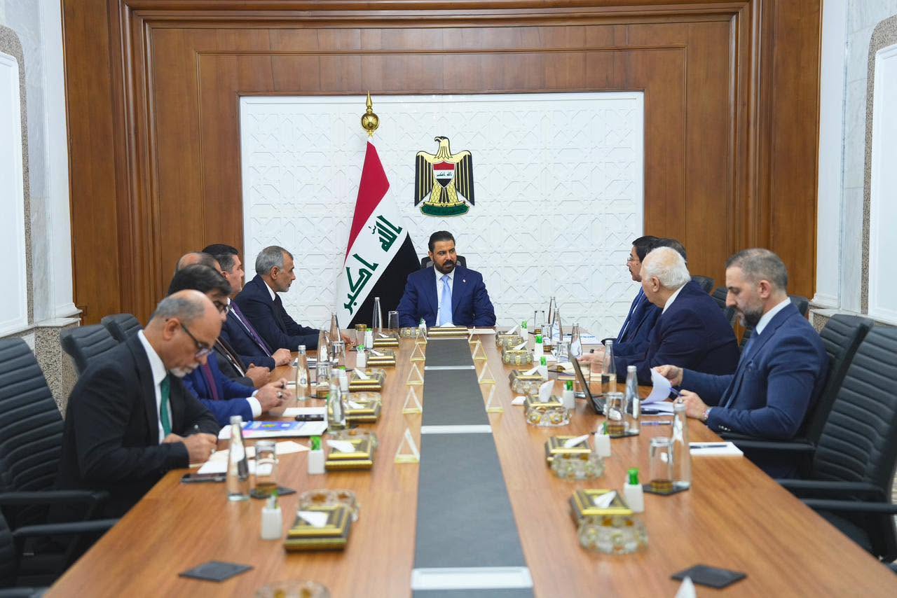 Prime Minister Ali Faleh Al-Zaidi chaired the second meeting of the Financial Stability Council.
