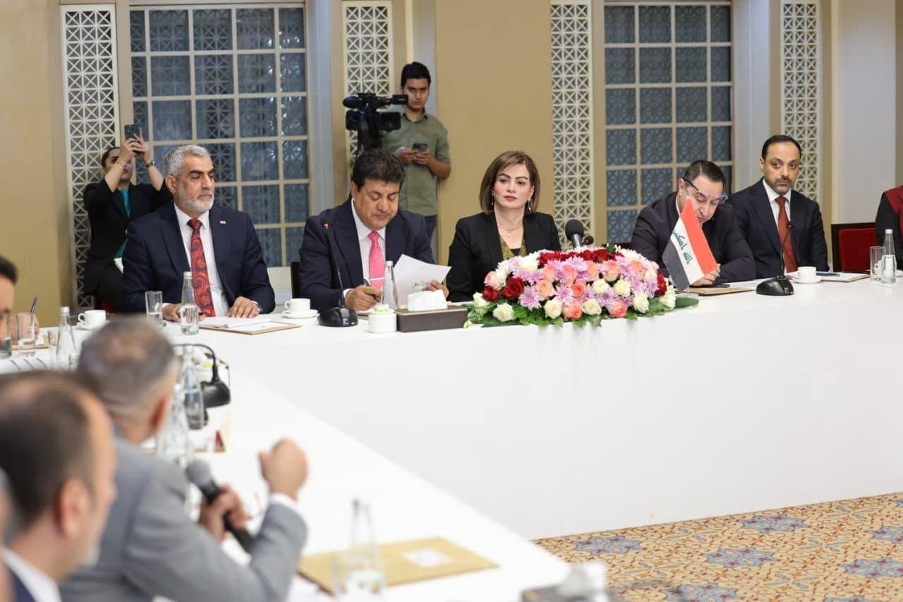 Srwa Abdul Wahid, Iraqi Minister of Environment, during a dialogue session entitled "Media: A Partner of the Environment," organized by the Environmental Awareness and Media Department