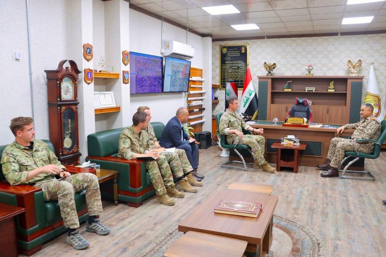Meeting between General Qais al-Muhammadawi, Deputy Commander of Iraq's Joint Operations Command, and General Michel Delpit, Commander of the French Special Operations Command