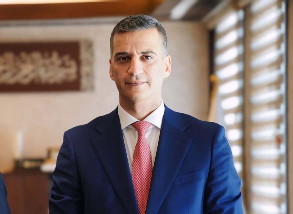 Nizar Nasser Hussein , new Governor of the Central Bank

