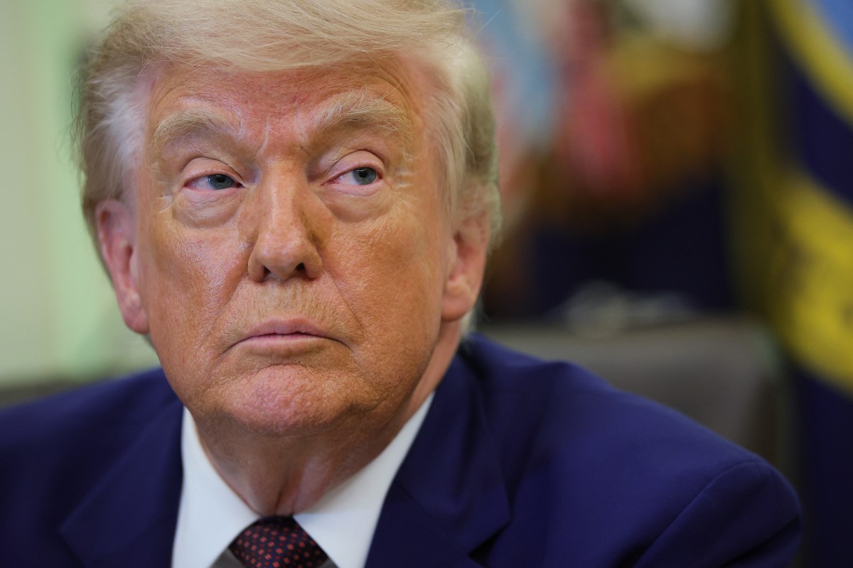 WASHINGTON, DC - JUNE 03: U.S. President Donald Trump looks on during an event in the Oval Office of the White House on June 03, 2026 in Washington, DC. Trump signed executive orders related to strengthening customs enforcement and reforms to federal work laws.   Kevin Dietsch/Getty Images/AFP (Photo by Kevin Dietsch / GETTY IMAGES NORTH AMERICA / Getty Images via AFP)
