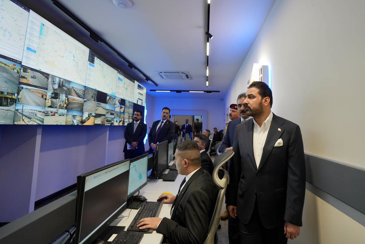 Iraqi Prime Minister Ali Faleh Al-Zaidi reviews digital monitoring systems at the Border Ports Authority headquarters in Baghdad as part of a new government push to modernize border crossings and curb corruption