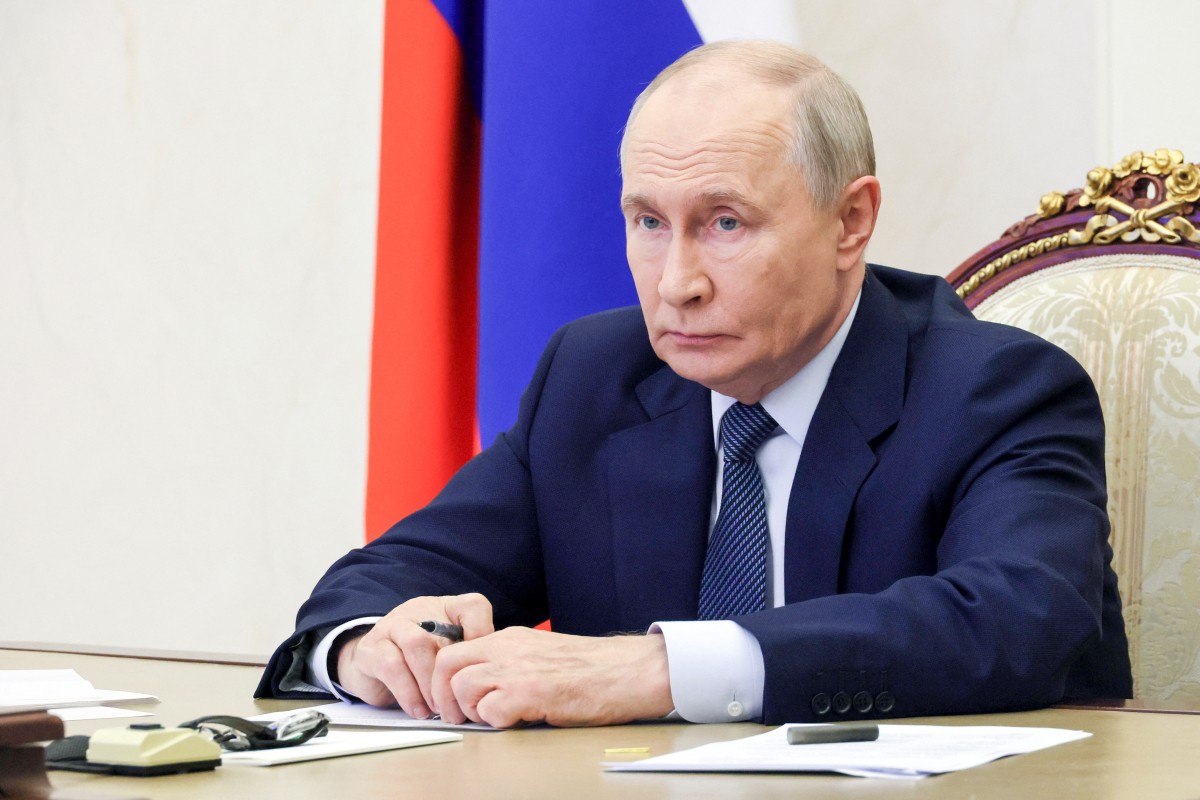 In this pool photograph distributed by the Russian state agency Sputnik, Russia's President Vladimir Putin holds a meeting of Russia's Security Council in Moscow on September 4, 2026. (Photo by Sergei ILYIN / POOL / AFP)