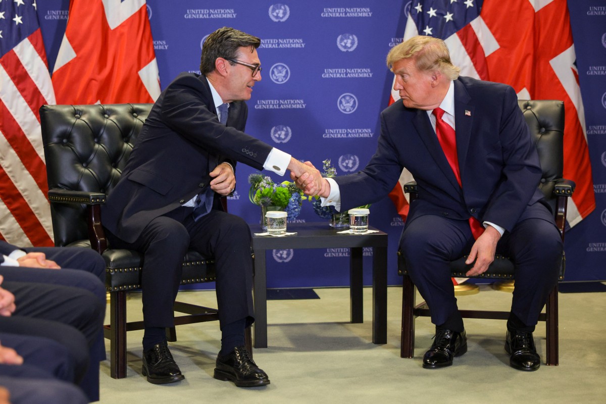 UK Prime Minister Andy Burnham shakes hands with U.S. President Donald Trump during a bilateral meeting in conjunction with the 81st session of the United Nations (U.N.) General Assembly at U.N. Headquarters on September 22, 2026 in New York City. (Photo by CHIP SOMODEVILLA / GETTY IMAGES NORTH AMERICA / Getty Images via AFP)