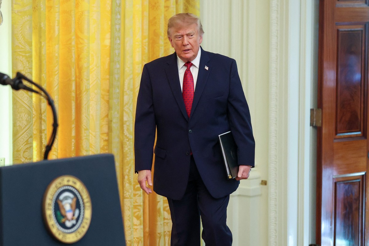 U.S. President Donald Trump arrives for a Hispanic Heritage Month celebration event in the East Room of the White House on September 30, 2026 in Washington, DC. National Hispanic Heritage Month runs from September 15 to October 15. Trump also announced that the last remaining U.S. military forces in Iraq will be withdrawn.   Kevin Dietsch/Getty Images/AFP (Photo by Kevin Dietsch / GETTY IMAGES NORTH AMERICA / Getty Images via AFP)