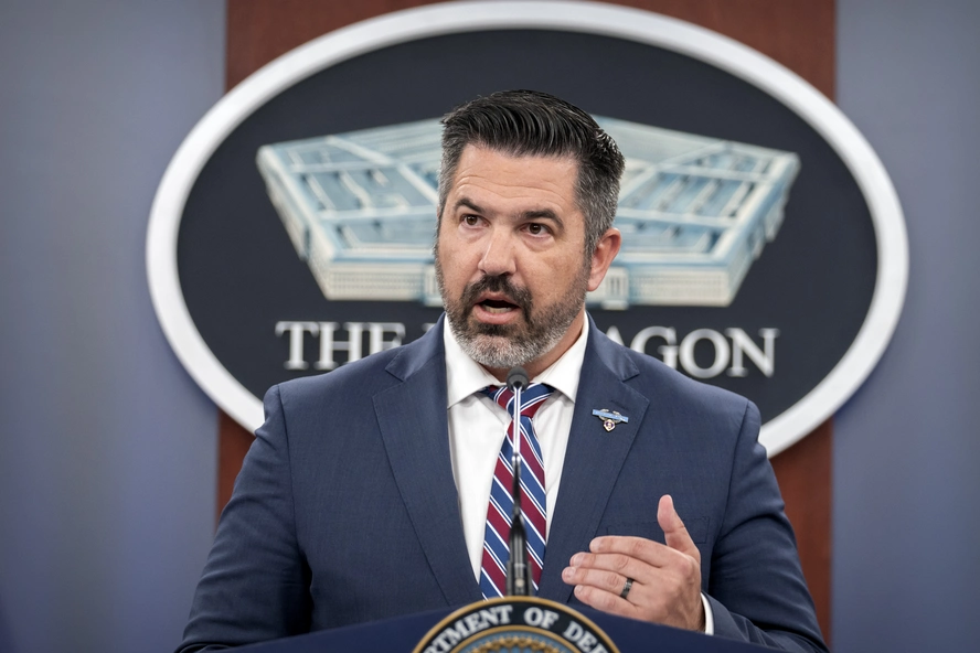 Pentagon spokesperson Sean Parnell. Photo: Mark Schiefelbein / AP 
