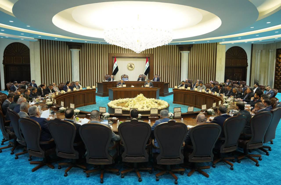 Prime Minister Ali Faleh al-Zaidi appeared before the Council of Representatives on Thursday to explain the government’s decision to change the Iraqi dinar’s foreign currency exchange rate, citing mounting debt, pressure on state finances, and disruptions to oil exports.