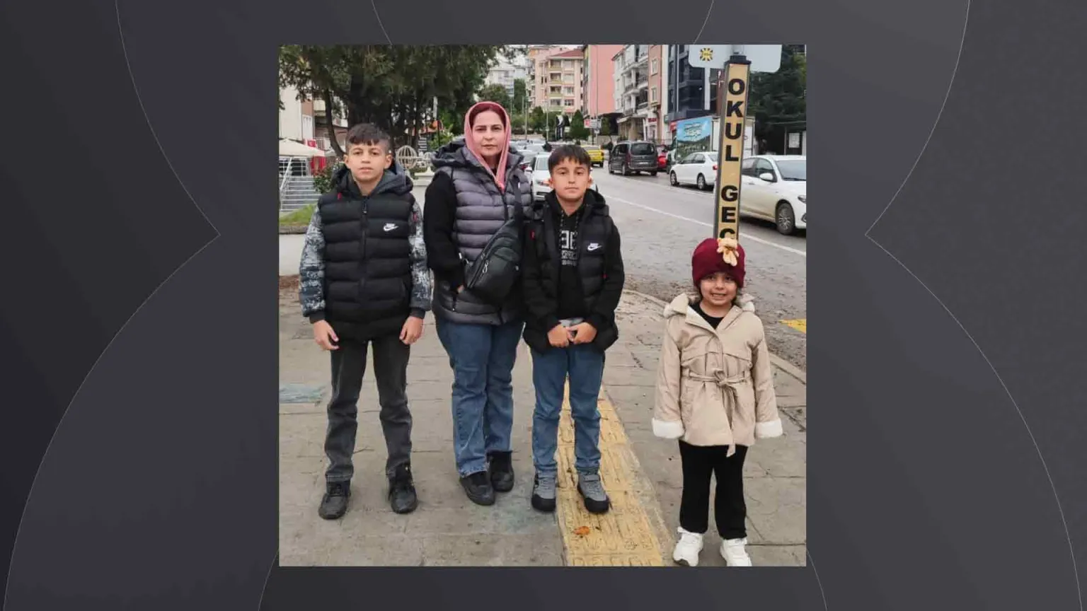 Three children from a family in Slemani are dead or missing after an inflatable boat capsized during an attempted crossing from Turkey to Greece.