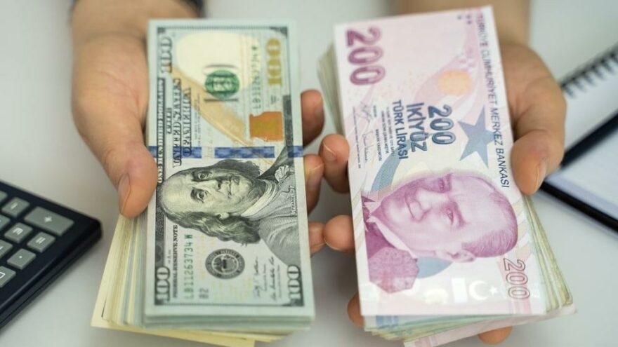 بەهای لیرەی تورکی بەرامبەر بە دۆلار لە دابەزیندایە