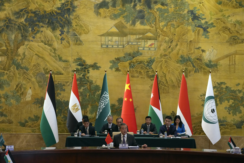 کۆبوونەوەی ژمارەیەک وڵاتی عەرەبی لە چین فۆتۆ: AP