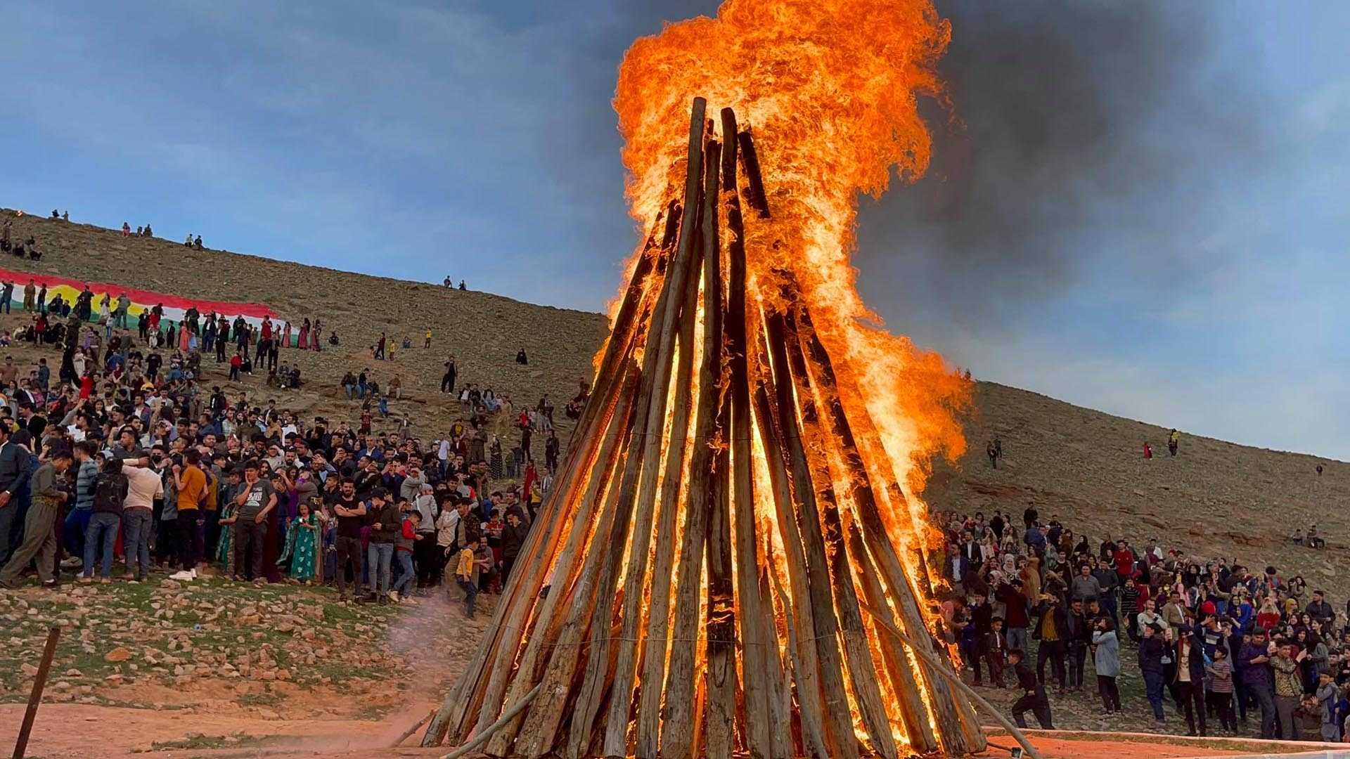 وێنەیەکى ئەرشیفى ئاهەنگى نەورۆز. فۆتۆ: گوگڵ