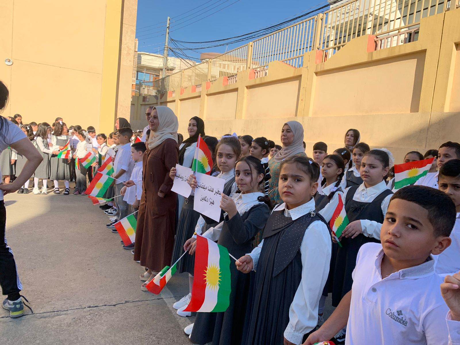 دەستپێکی ساڵی نوێی خوێندنی ساڵی رابردوو لە خوێندنگەیەکی هەرێمی کوردستان: حەمە سوور - کەناڵ8