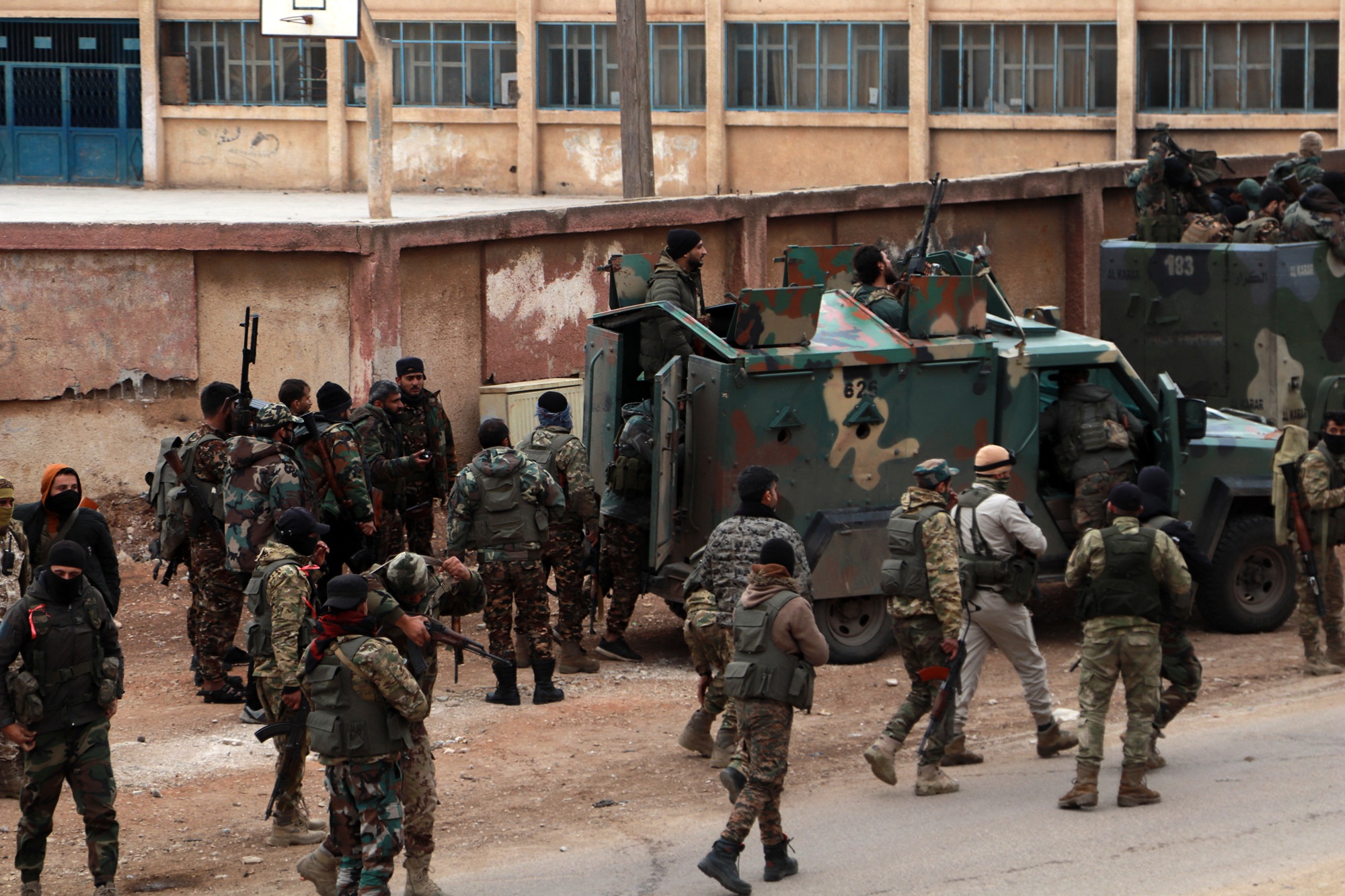 بەشێك لە هێزە ئەمنییەكانی سووریا لە دەرعا. فۆتۆ: AFP