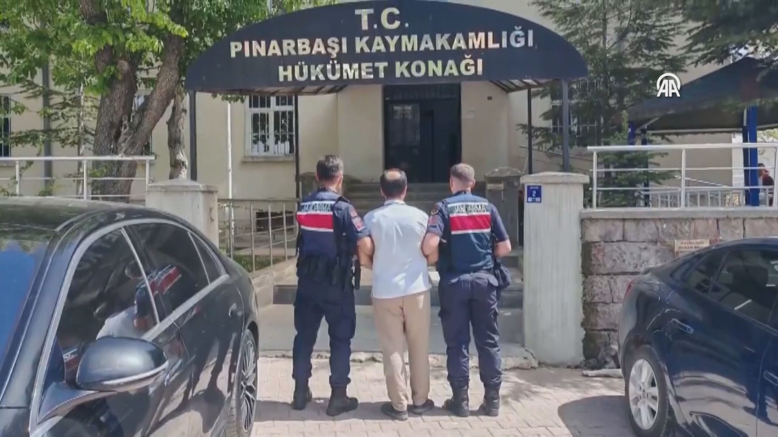 پۆلیسی تورکیا کەسێکی بە تۆمەتی ئەندامبوون لە بزووتنەوەی خزمەت دەستگیرکردووە
