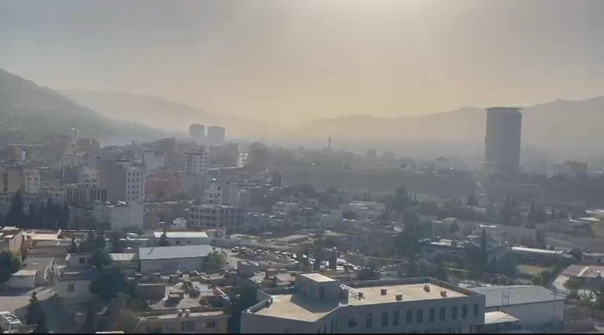 دیمەنێک لە پیسیی هەوای دهۆک