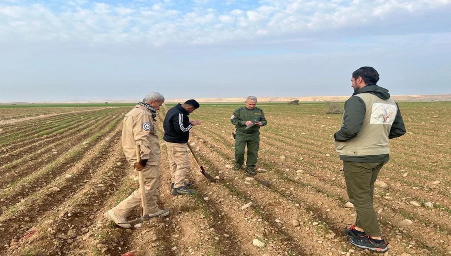 ژمارەیەک کارمەندى دەزگاى مین لە هەرێمى کوردستان لەکاتى بەجێگەیاندنى ئەرکەکانیاندا
