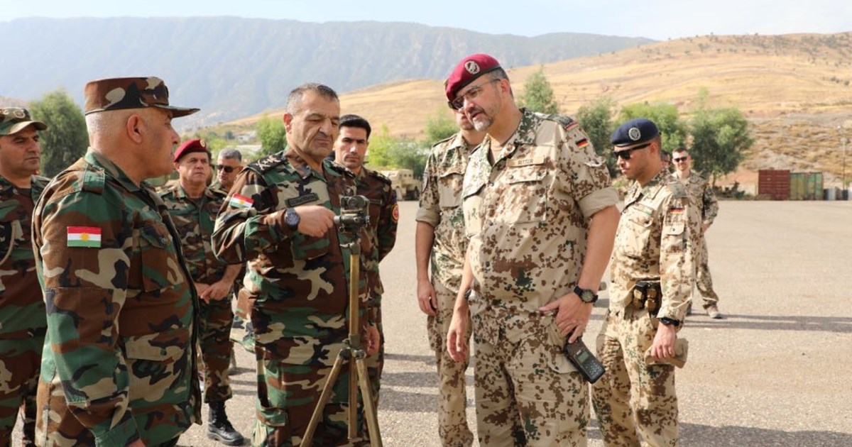 سەردانێکی فەرماندەیی هێزەکانی ئەڵمانیا بۆ لای هێزەکانی پشتیوانی یەکی هەرێمی کوردستان لە هەولێر. فۆتۆ: مالپەڕی حکومەتی هەرێمی کوردستان