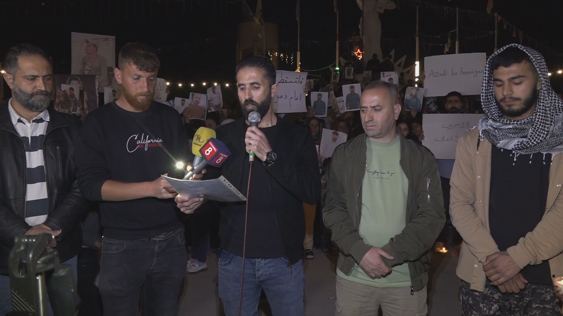گردبوونەوەی هاونیشتیمانیان لە عاموودا بۆ داواکردنی ئازادکردنی دیل و زیندانییەکانی لای حکومەتی سووریا