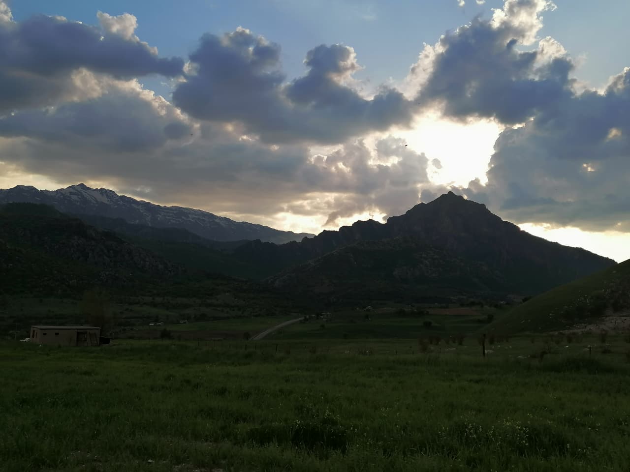 ئاسمانی ناوچەی شارباژێڕ لە سنووری پارێزگای سلێمانی