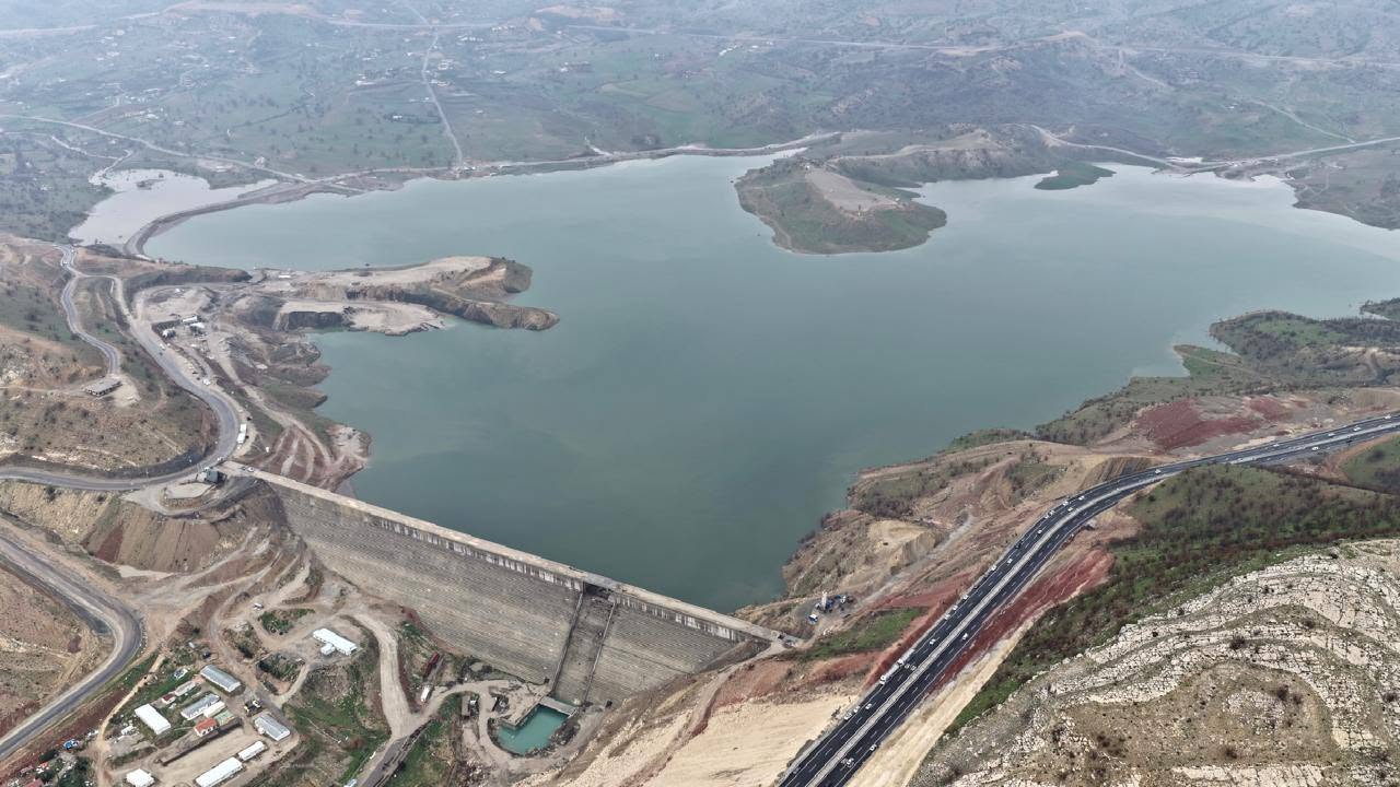 دیمەنێک لە بەنداوی گۆمەسپان لە نزیک هەولێر