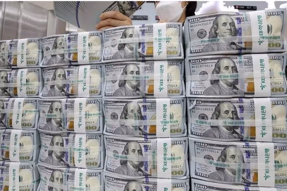 هەوڵە دیپلۆماسییەکان بۆ ئازادکردنی دەیان ملیار دۆلاری ئێران بەردەوامن