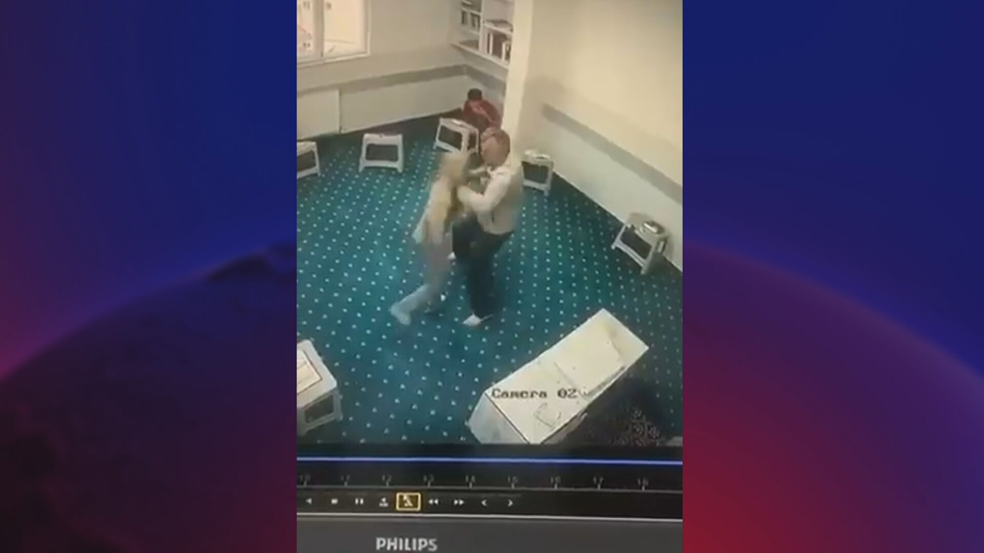 توندوتیژیی بێبەزەییانەی یەکێک لە مامۆستاکان دژی کوڕە خوێندکارێکی مێردمنداڵ 
