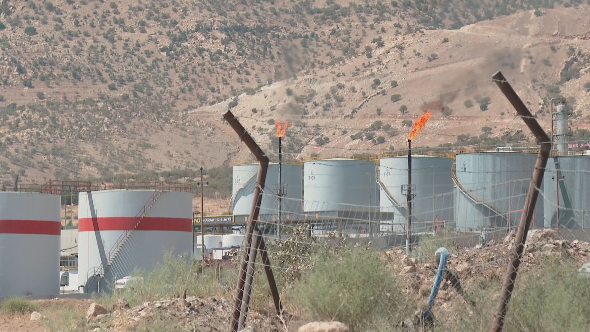 کۆمپانیای شاماران بەرهەمهێنانى نەوتی لە کێڵگە نەوتییەکانی ئەتروش و سەرسنگ ڕاگرت