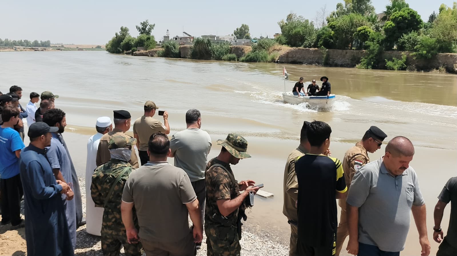 کاتی دۆزینەوە و دەرهێنانی تەرمی وسام بەرزان لە زێی بچووک لە سنووری پارێزگای کەرکووک