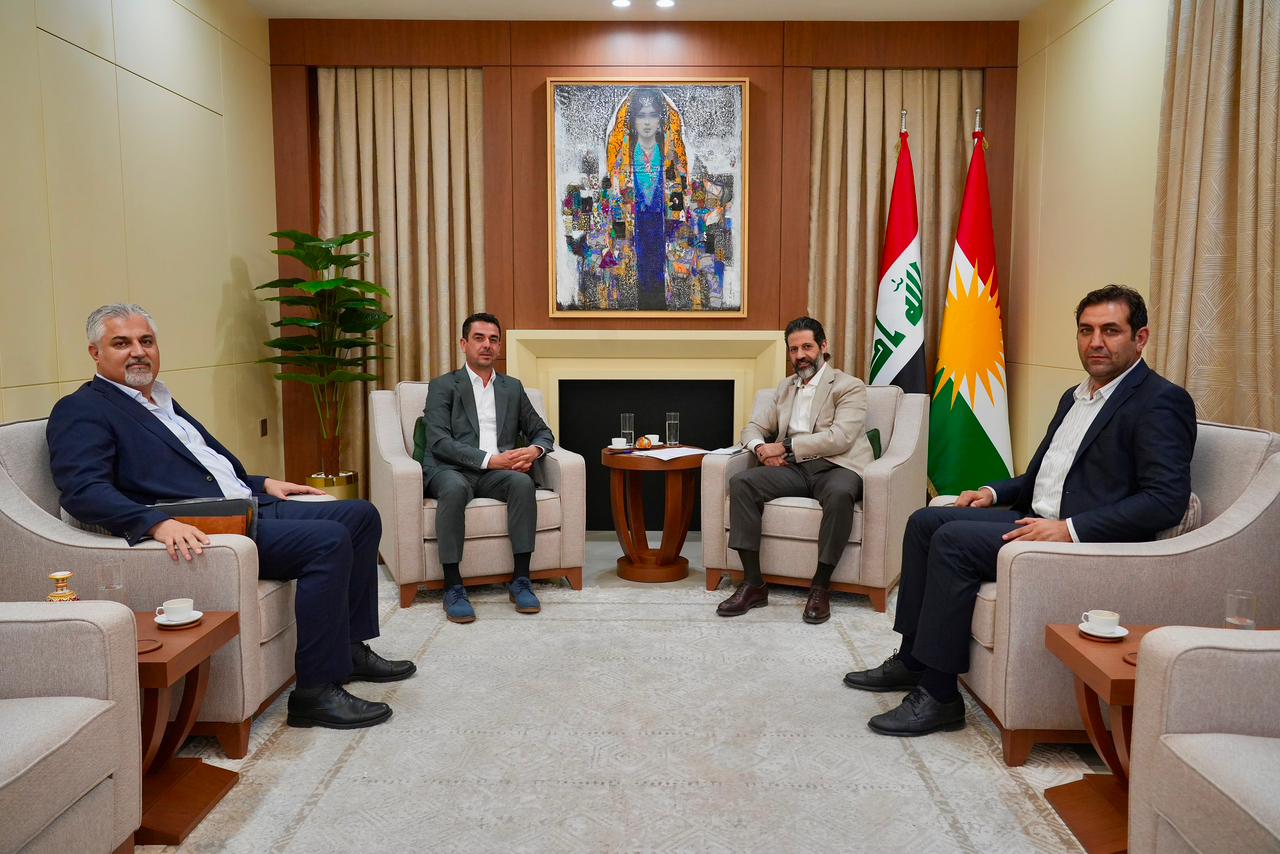
کۆبوونەوەی قوباد تاڵەبانی، جێگری سەرۆکوەزیران لەگەڵ تیمی کۆمپانیای هابیکا 