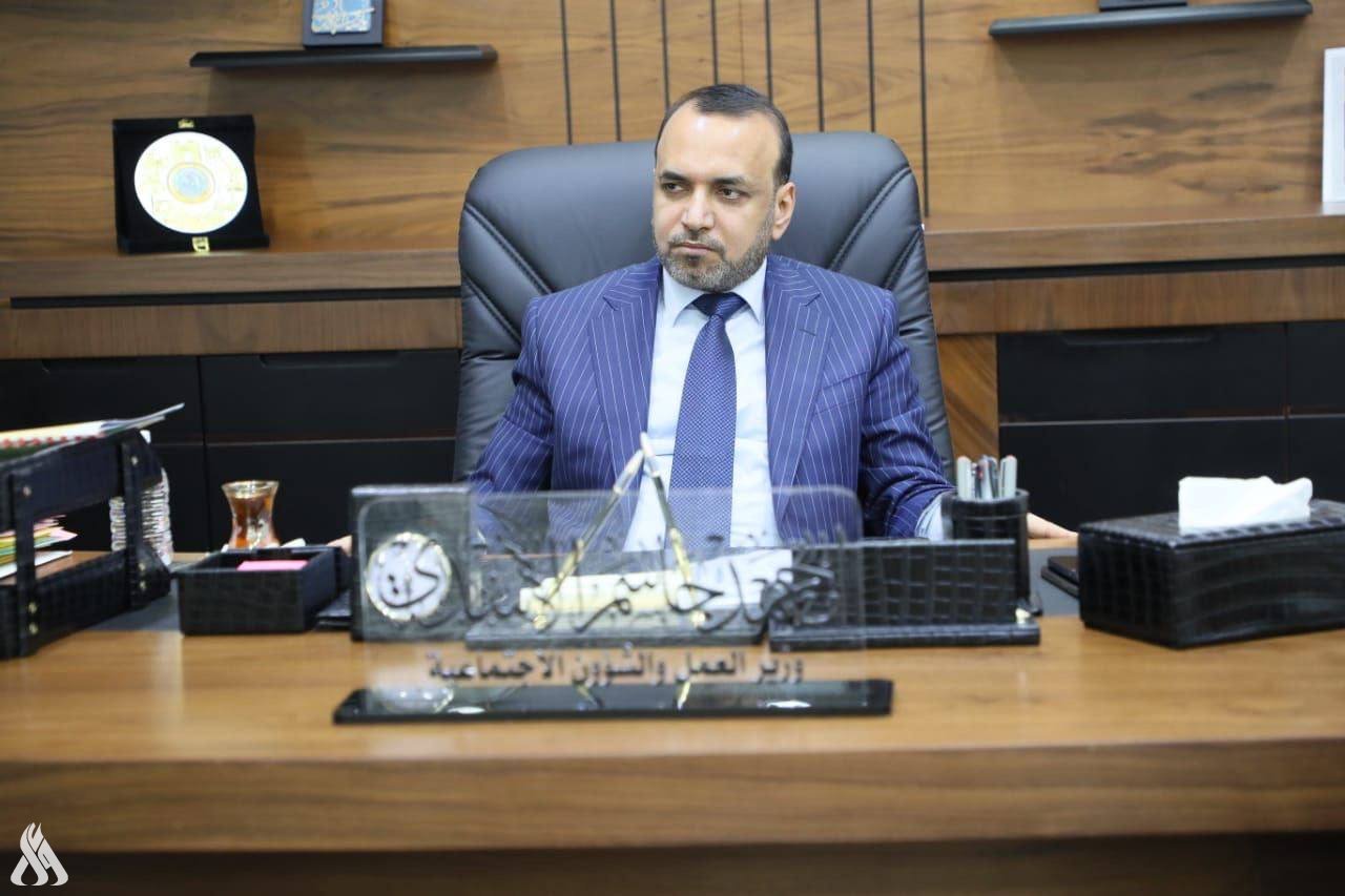 ئەحمەد ئەسەدی، وەزیری پێشووی کار و کاروباری کۆمەڵایەتیى عێراق