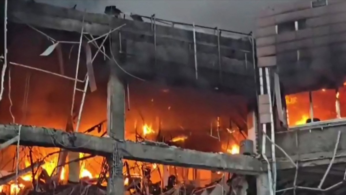 دیمەنێک لە بۆردومانەکانی ئەمریکا و ئیسرائیل بۆ سەر ئێران. فۆتۆ: AFP