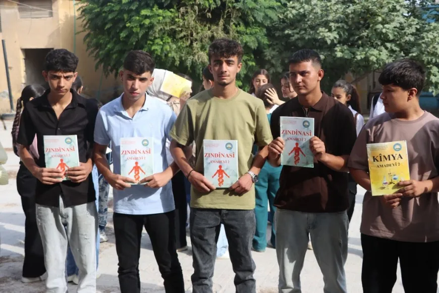بڕیارە سبەیش نارەزایەتی خوێندکاران لە ڕۆژئاوای کوردستان بەردەوام بێت لەسەر کەمکردنەوەی وانەی کوردی